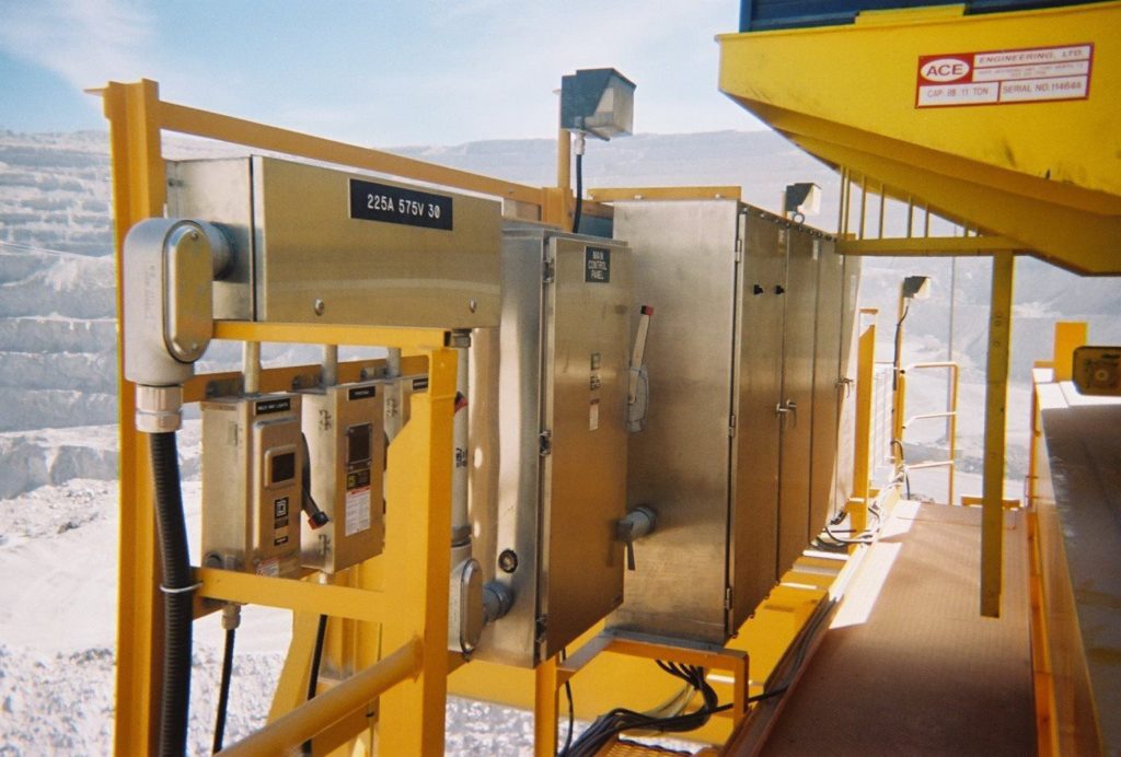 Custom Controls on Outdoor Gantry Crane