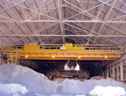 Bucket Crane for Cement Industry