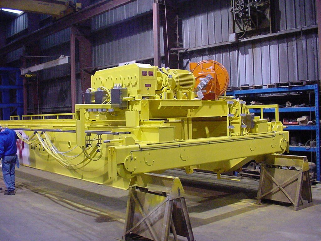 Custom wire rope hoist mounted on crane